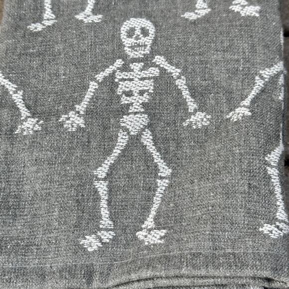 Cupcakes and Cashmere Grey Skeleton Kitchen Towel 2 Pack Halloween Towels New - Picture 7 of 10
